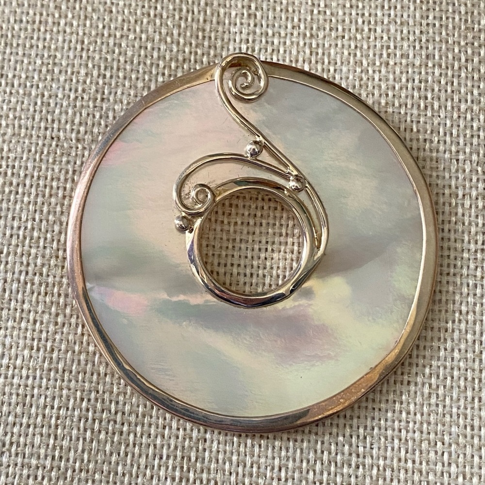 Vintage Mother of Pearl Pendant